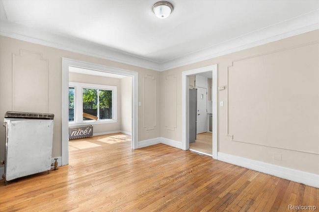 3225 Leslie St, House other with 3 bedrooms, 2 bathrooms and null parking in Detroit MI | Image 8