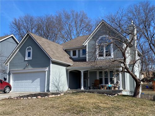 9715 Holmes St, Kansas City, MO, 64155-3301 | Card Image