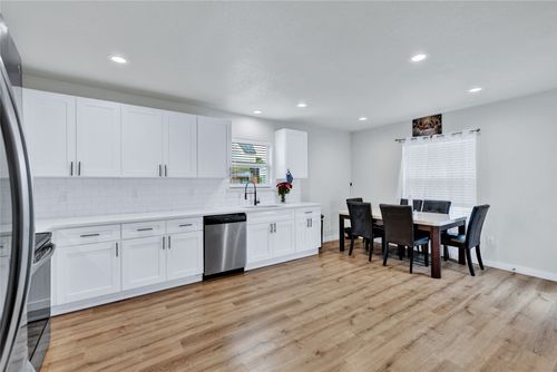 1104 E Mulkey St, Fort Worth, TX, 76104-6551 | Card Image