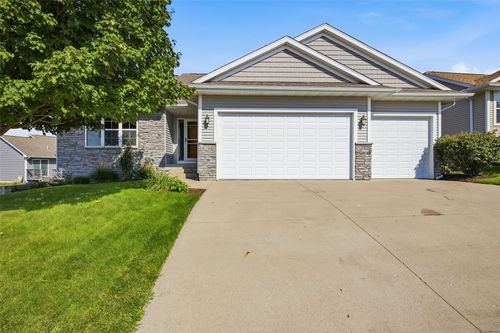19 Eversull Lane, Iowa City, IA, 52245 | Card Image