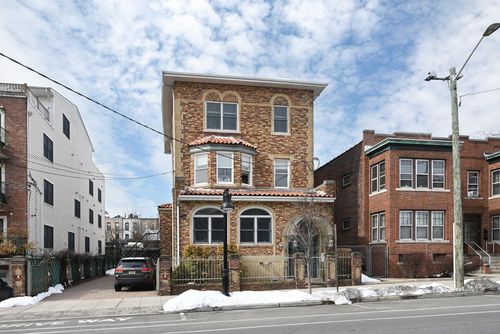 apt-1-209 Palisade Ave, Union City, NJ, 07087-5296 | Card Image