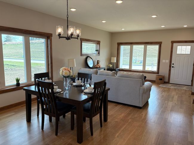 Dining and Living | Image 11