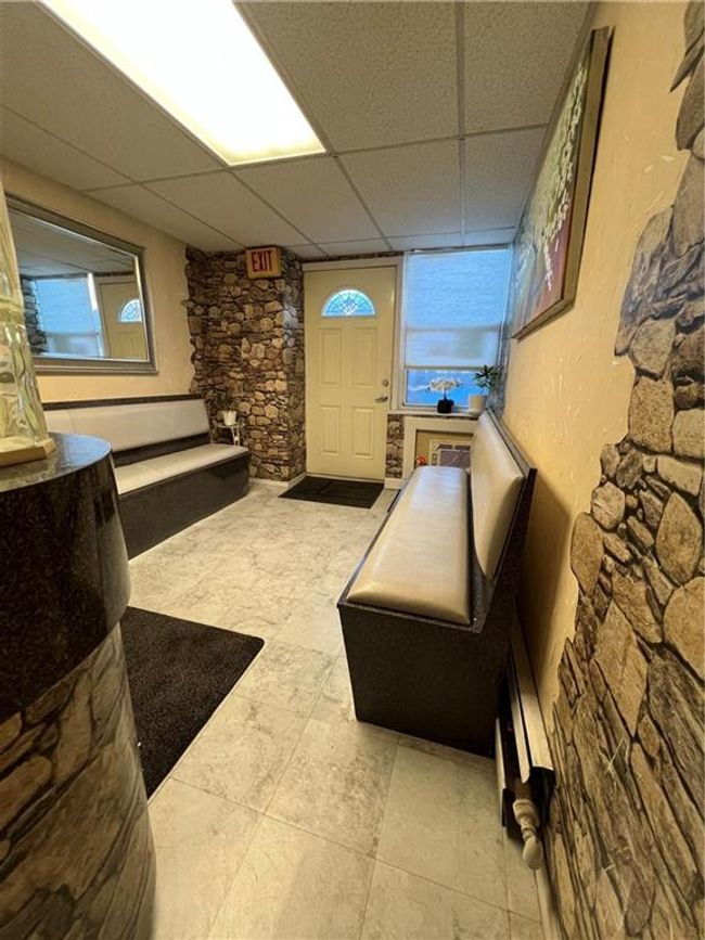 STE-1J - 207 Ocean Pkwy, Home with 0 bedrooms, 1 bathrooms and null parking in Brooklyn NY | Image 6