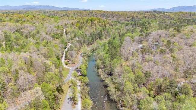 1466 Newport Dr, House other with 3 bedrooms, 3 bathrooms and 1 parking in Ellijay GA | Image 33