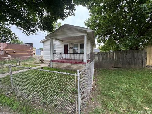 558 Frazier St, River Rouge, MI, 48218-1027 | Card Image