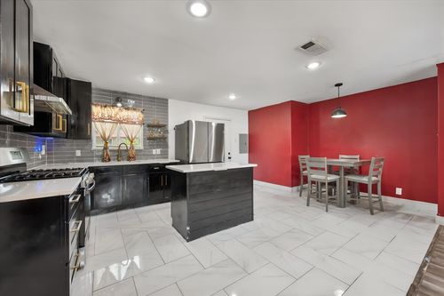 2611 Hardy Pl, Arlington, TX, 76010-2404 | Card Image