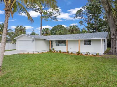 705 Wentworth Street, House attached with 3 bedrooms, 2 bathrooms and null parking in Sebastian FL | Image 3