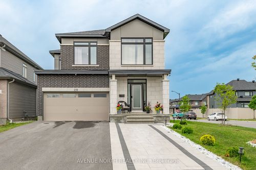 219 Zinnia Way, Manotick, ON, K4M0K8 | Card Image