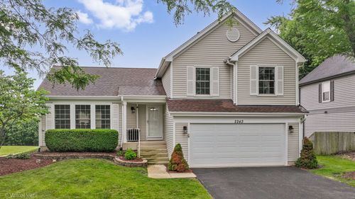 2243 Camden Ln, Hanover Park, IL, 60133-2915 | Card Image