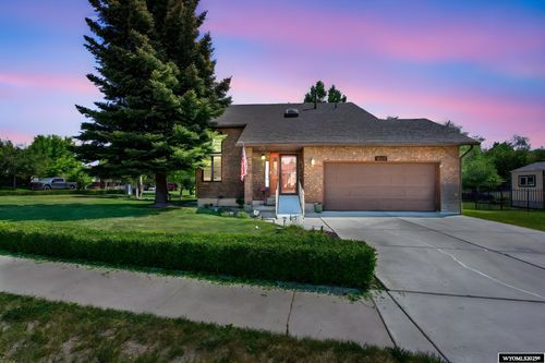 606 Herschler Ave, Evanston, WY, 82930-5125 | Card Image