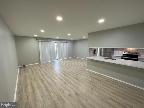 1704 The Woods, CHERRY HILL, NJ, 08003-4713 | Card Image