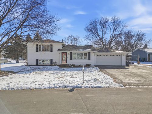 10405 99th Pl N, Maple Grove, MN, 55369-3449 | Card Image