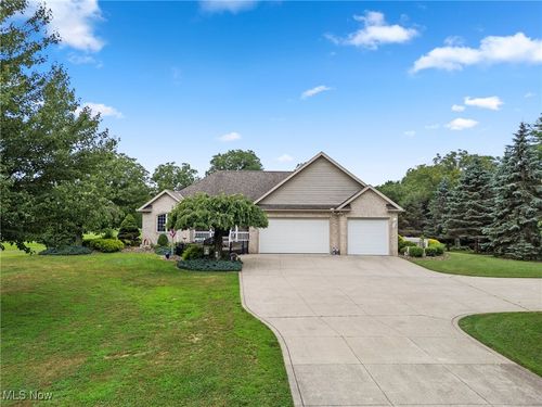 6810 S Ridge Rd W, Geneva, OH, 44041-8382 | Card Image