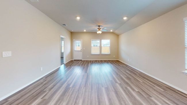 222 Rearden Blvd, House other with 4 bedrooms, 2 bathrooms and 2 parking in Jarrell TX | Image 6