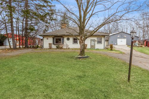 1123 W Marquette Woods Rd, Saint Joseph, MI, 49085-9771 | Card Image