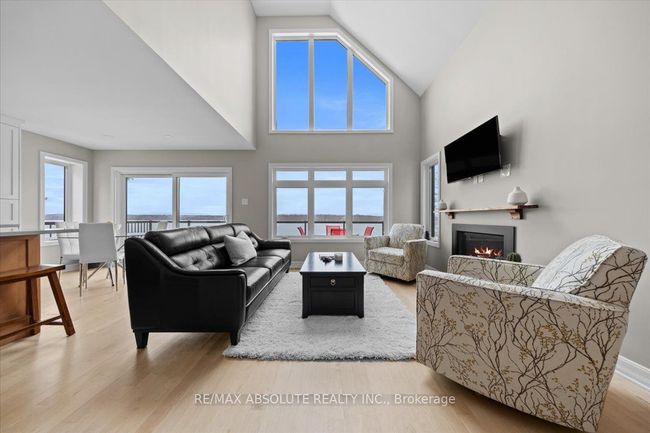 304 Riverwood Dr, House other with 3 bedrooms, 4 bathrooms and 4 parking in Woodlawn ON | Image 11