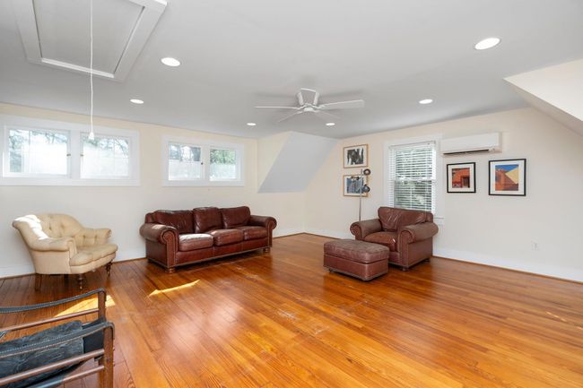 675 E Beverley St, House other with 4 bedrooms, 4 bathrooms and null parking in STAUNTON VA | Image 56