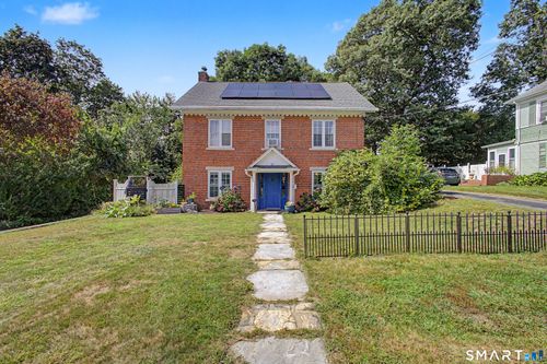 89 Broad St, Killingly, CT, 06239-3606 | Card Image