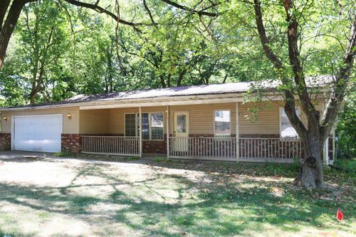 617 N Stewart St, Creve Coeur, IL, 61610-3233 | Card Image