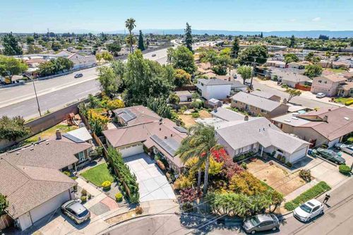 512 Teasdale Pl, Hayward, CA, 94544-1733 | Card Image