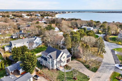 88 Pine Cone Dr, West Yarmouth, MA, 02673-5422 | Card Image