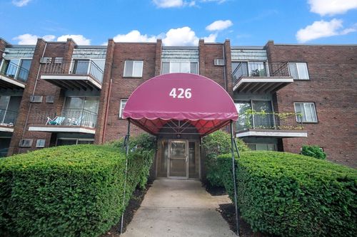 apt-2-426 Pleasant St, Malden, MA, 02148-8136 | Card Image