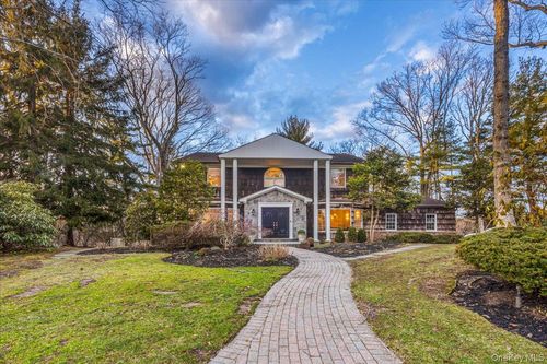 29 Winter Ln, Dix Hills, NY, 11746-5726 | Card Image