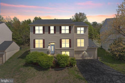 3068 Pony Ridge Turn, DUMFRIES, VA, 22026-2764 | Card Image
