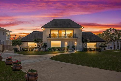 3540 Miramar Dr, Shoreacres, TX, 77571-2111 | Card Image