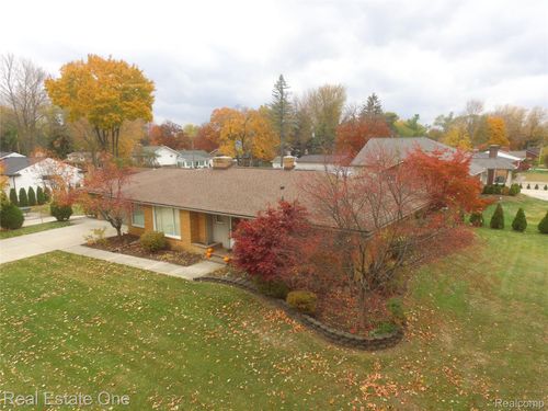 40936 Micol Dr, Plymouth, MI, 48170-4472 | Card Image