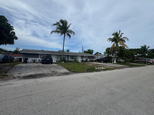 3141 49th Ln S, Lake Worth Beach, FL, 33461-5513 | Card Image
