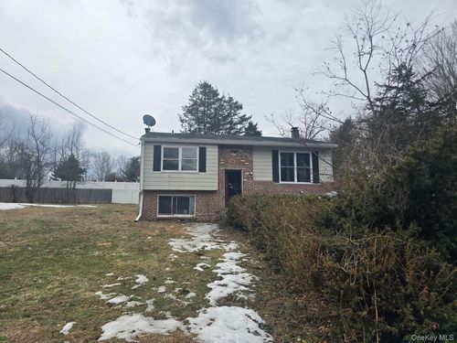 173 Western Ave, Marlboro, NY, 12542-5155 | Card Image