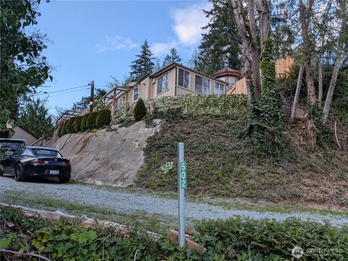 502 Lakeside Dr, Sedro Woolley, WA, 98284-9588 | Card Image