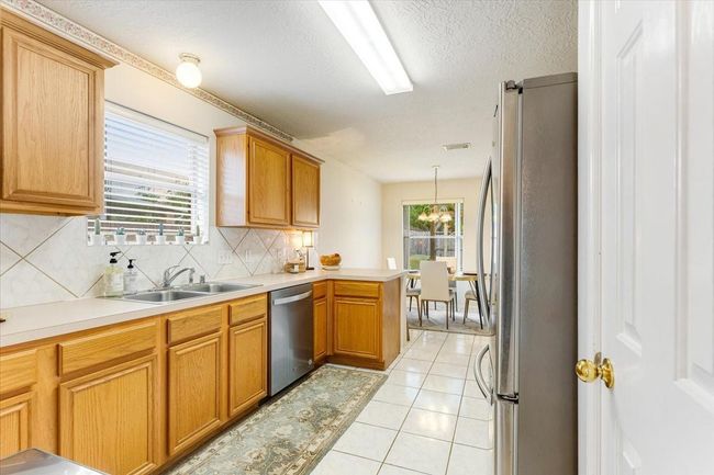 2210 Elm Forest Dr, House other with 4 bedrooms, 2 bathrooms and 2 parking in Pearland TX | Image 13