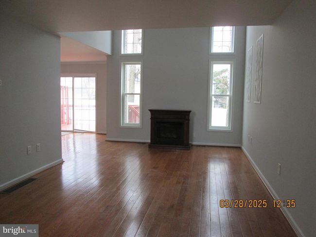 706 S Keyser Ave, Townhouse with 3 bedrooms, 3 bathrooms and null parking in SCRANTON PA | Image 6