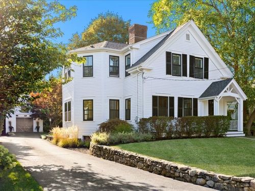27 School St, Hingham, MA, 02043-2837 | Card Image
