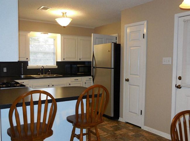 150 Page Ave, House other with 2 bedrooms, 2 bathrooms and 1 parking in Shepherd TX | Image 4