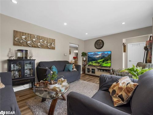 55 Silver Aspen Cres, Kitchener, ON, N2N1H5 | Card Image