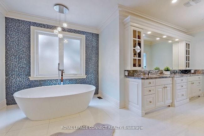 1330 Kilmaurs Ave, House other with 6 bedrooms, 6 bathrooms and 4 parking in Oshawa ON | Image 19