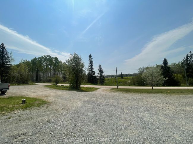 468505 5 Ave, House other with 3 bedrooms, 2 bathrooms and 8 parking in Englehart ON | Image 8