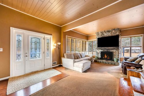 67 Long Island Ave, Yaphank, NY, 11980-9639 | Card Image