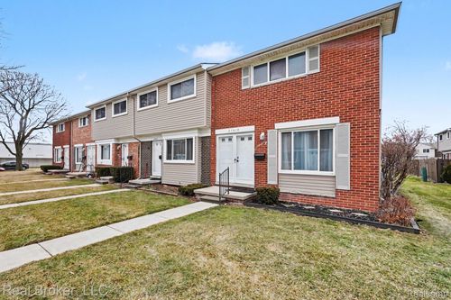 27618 Marcia Ave, Warren, MI, 48093-2825 | Card Image