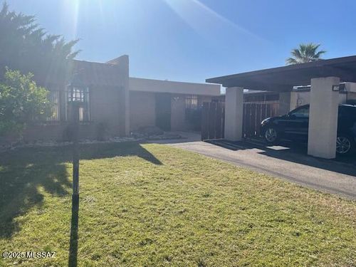 7754 E Kenyon Dr, Tucson, AZ, 85710-4270 | Card Image