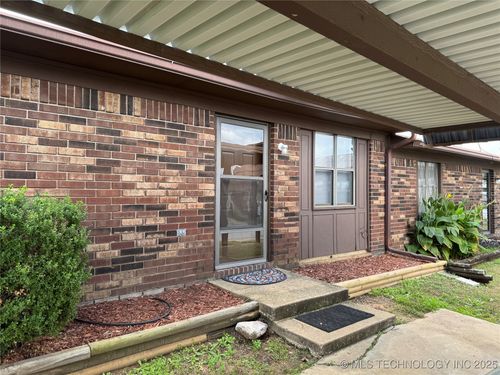 1626 N Cedar Loop, Ardmore, OK, 73401-1006 | Card Image