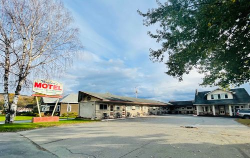 125 Gale St, Canaan, VT, 05903-9503 | Card Image