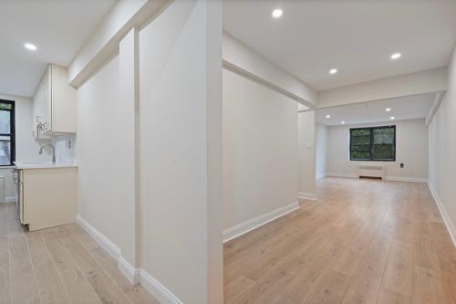 apt-209-32 89th St, East Elmhurst, NY, 11369-2126 | Card Image