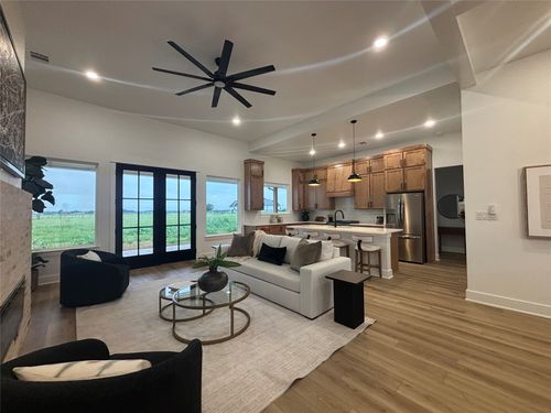 496 Willow Moon Ranch Rd, Crawford, TX, 76638-2512 | Card Image