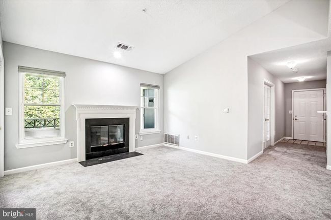APT-36 - 12009 Taliesin Pl, Condo with 2 bedrooms, 1 bathrooms and null parking in Reston VA | Image 12