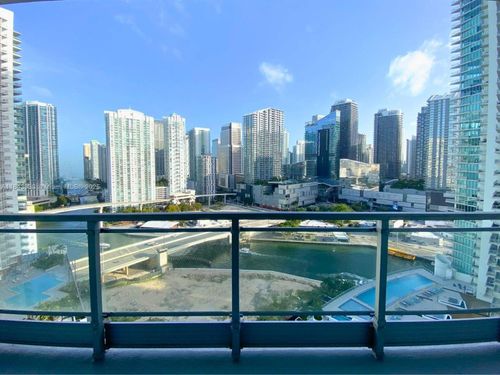 apt-2401-90 Sw 3rd St, Miami, FL, 33130-4024 | Card Image