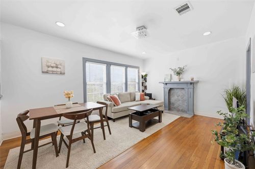 apt-b-1546 Lombardy St, Houston, TX, 77023-4576 | Card Image